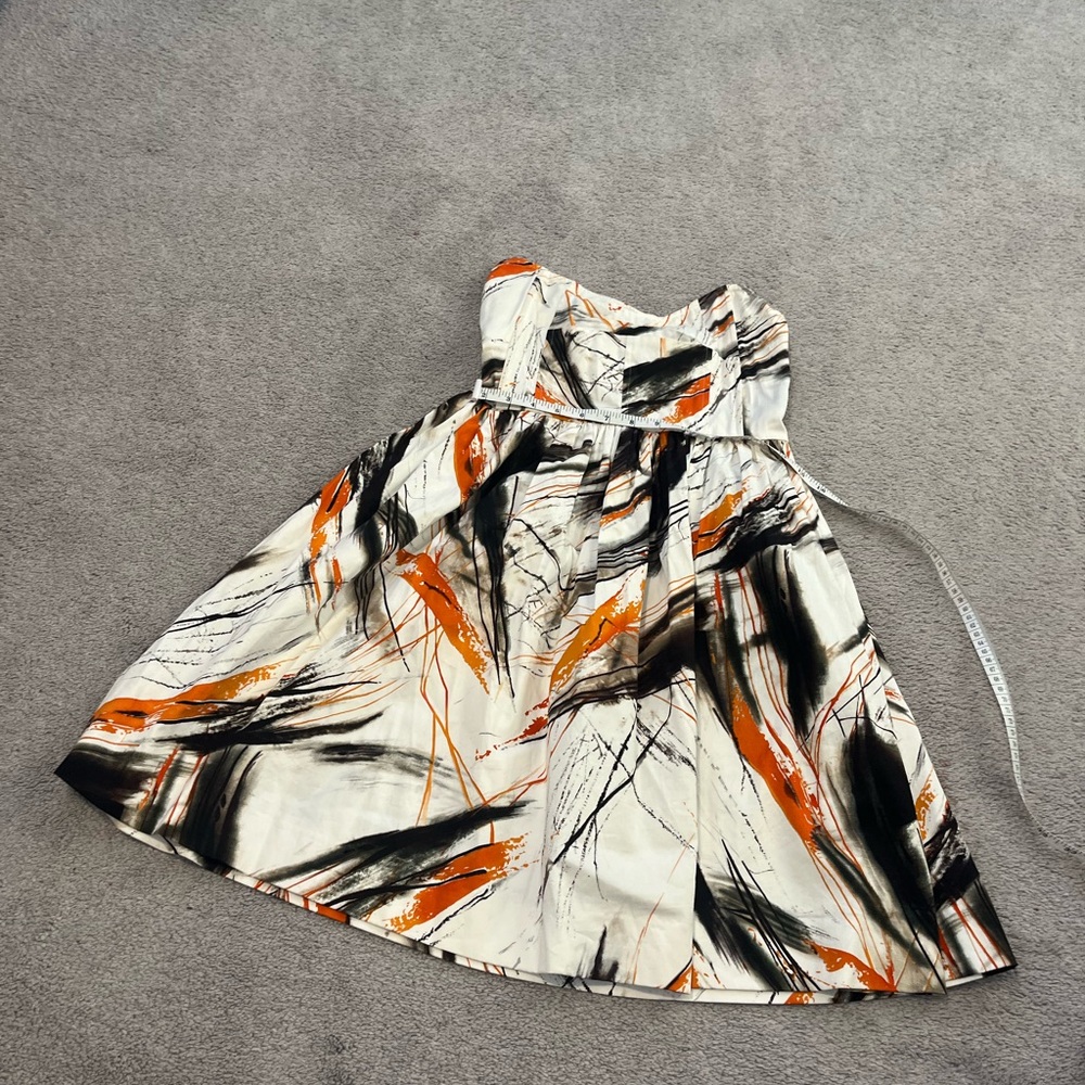 Elegant Strapless Abstract Dress